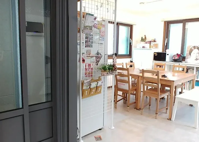 A Friend's House In * Seul
