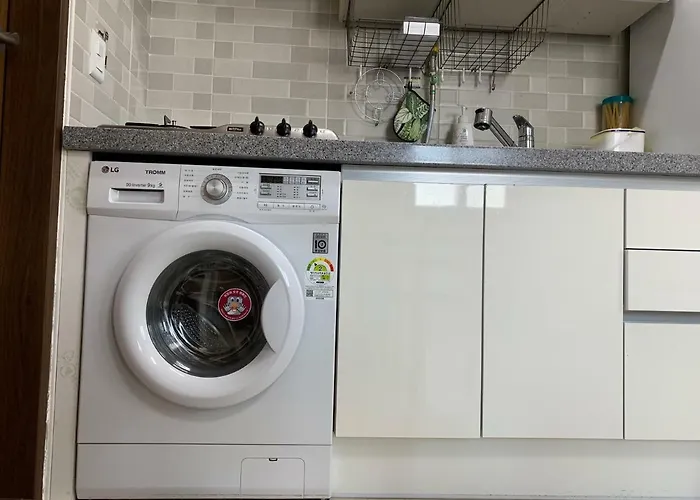 A Friend's House In